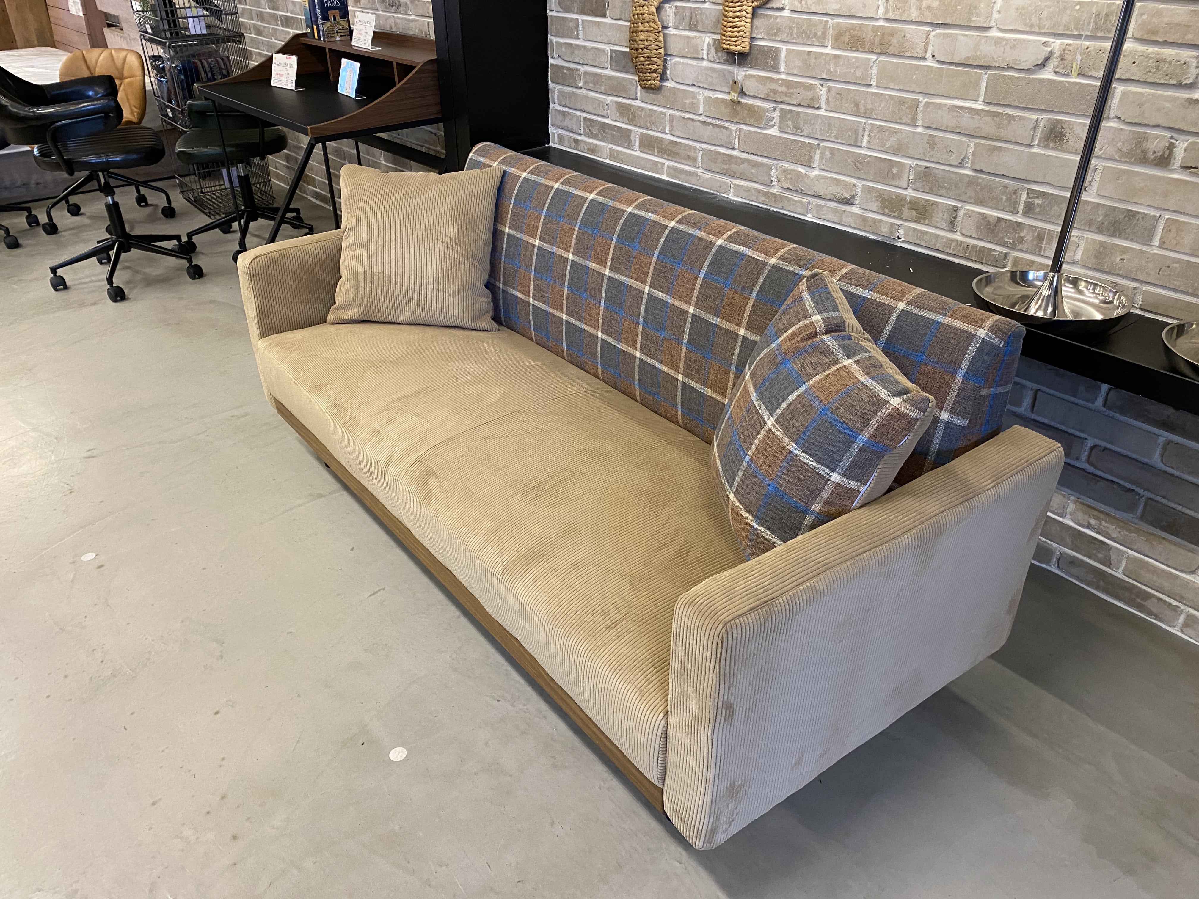 GMFK4○UNKOCHAN FURNITURE / ウンコちゃん 2人掛けソ GMFK4○UNKOCHAN FURNITURE / ウンコちゃん 2人掛けソファ ラブソファ