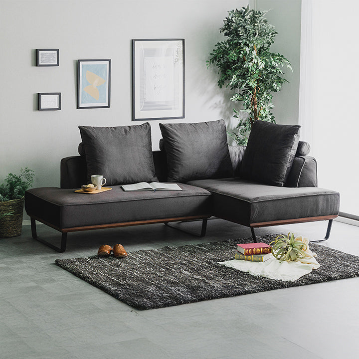 BLACKのコーディネート