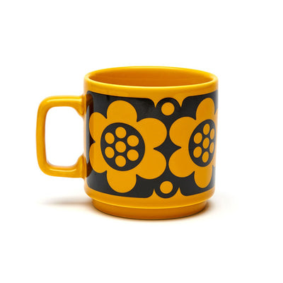 ホーンジー マグ "ジオ フラワー イエロー" ヴィンテージデザインの花モチーフのマグ Magpie x HORNSEA