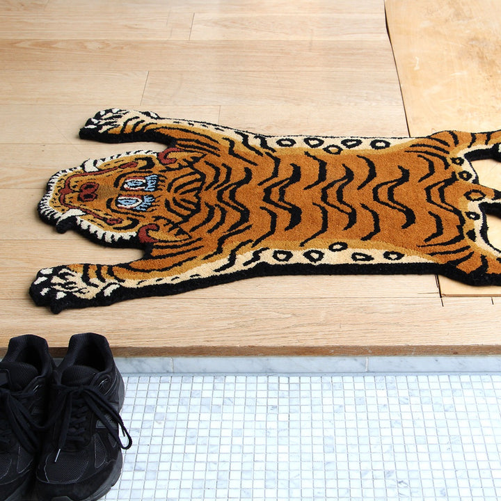 【未使用】チベタンラグ　花柄　ウーブン　チベット Tibetan Tiger Rug チベタン タイガーラグ / DETAIL.INC｜ ソファ