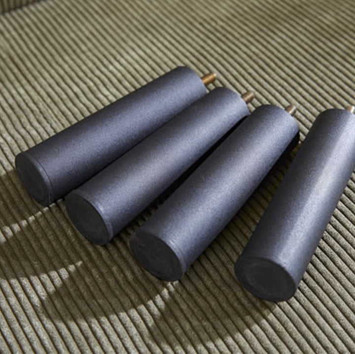 アイアン製の脚は取り外せます